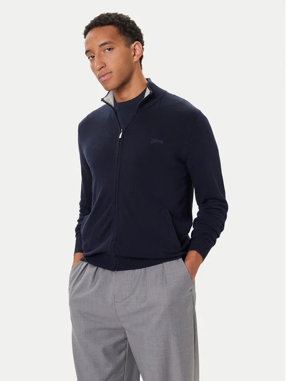 Cadigan Con Zip Guess