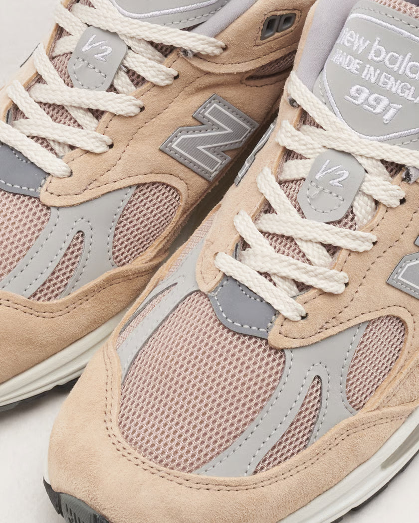 New Balance 991 Sneakers